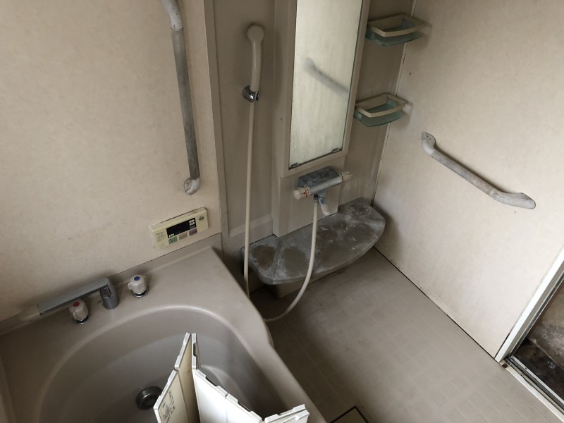 費用事例 愛知県犬山市ユニットバスの撤去 風呂解体