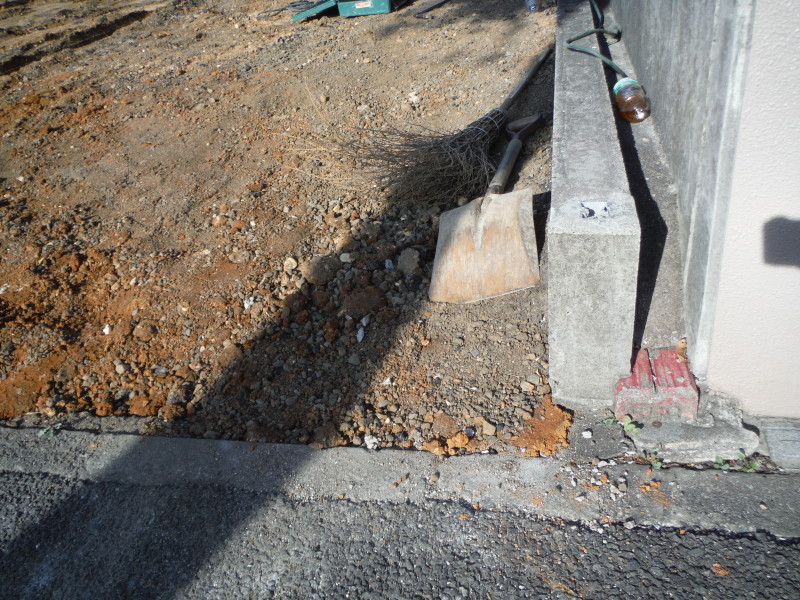 名古屋市瑞穂区のアスファルト舗装の解体工事