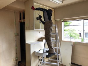 名古屋市南区の内装解体【美容室の現状回復】1日作業10万円