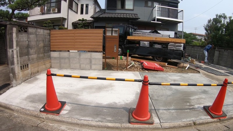【名古屋市中村区】庭を解体して駐車場に広げる【ブロック・ポスト設置】