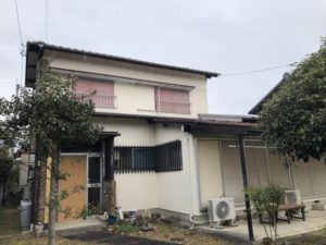 名古屋市緑区の木造2階建て家の解体工事【41坪113万円】ブロックと庭木を撤去