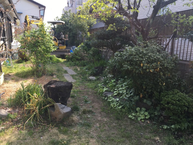 名古屋市中村区の庭の解体【庭木伐採・庭石処分】