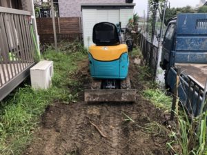 名古屋市北区の庭の解体工事【庭木の伐採と庭石の撤去】1日11万円