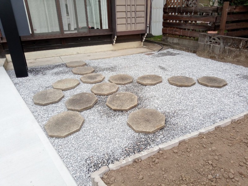 0921★【庭リフォーム、CB、スロープ、土間、手すり、ポスト、砕石】脇田様@中恵土