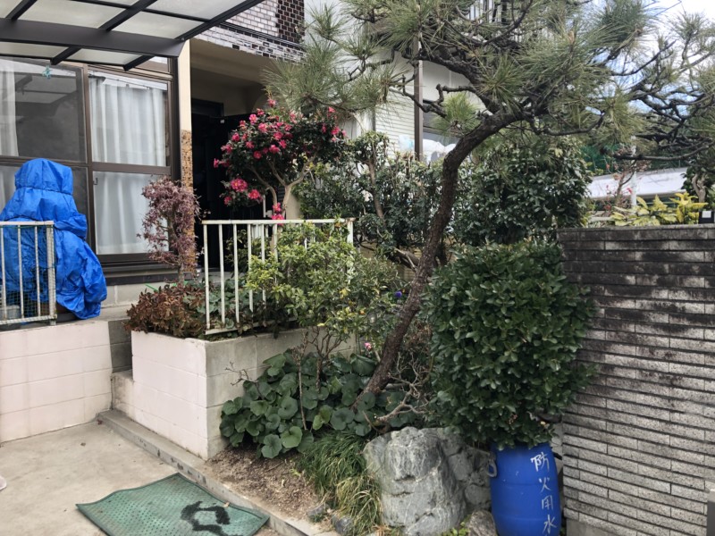 名古屋市守山区吉根南ブロック土留めと駐車場拡張工事