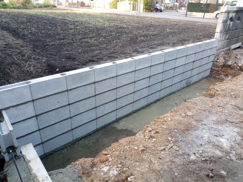 名古屋市西区の駐車場工事8－ブロック積み