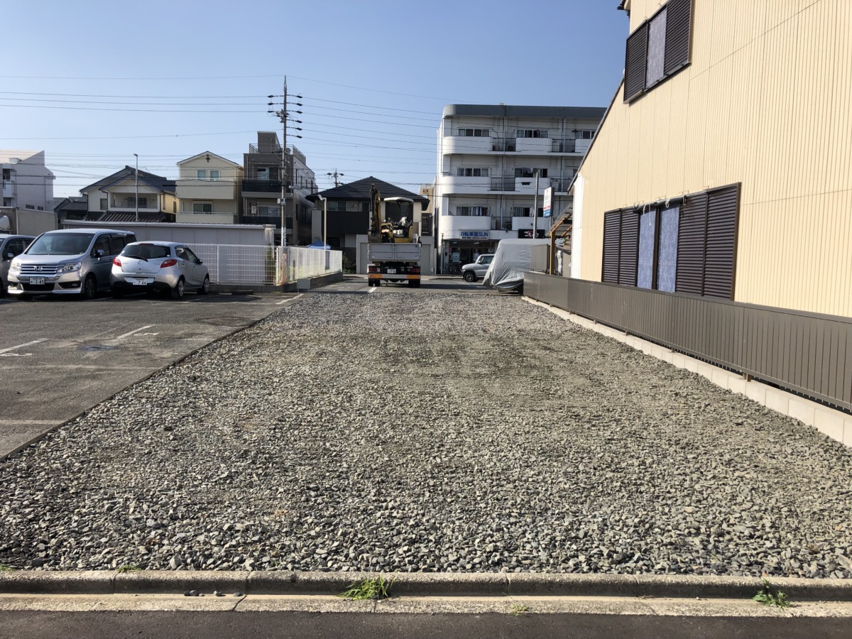 【美濃加茂市島町】駐車場アスファルト舗装工事の費用事例①